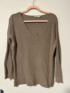Ricki's Taupe V-Neck Waffle Knit Sweater